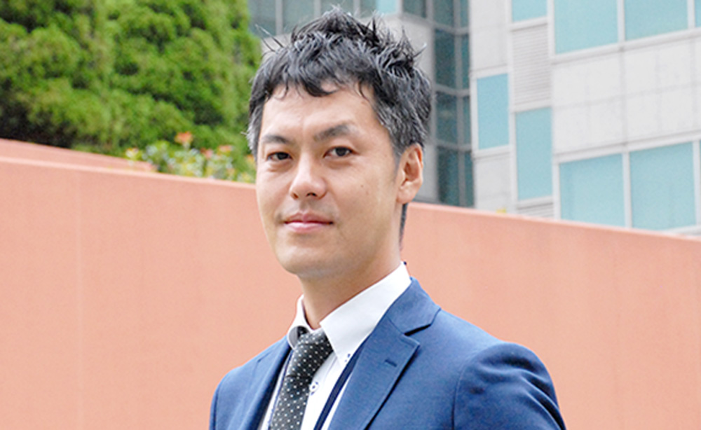 ソリューションサービス本部 本部長 執行役員 穂坂邦彦